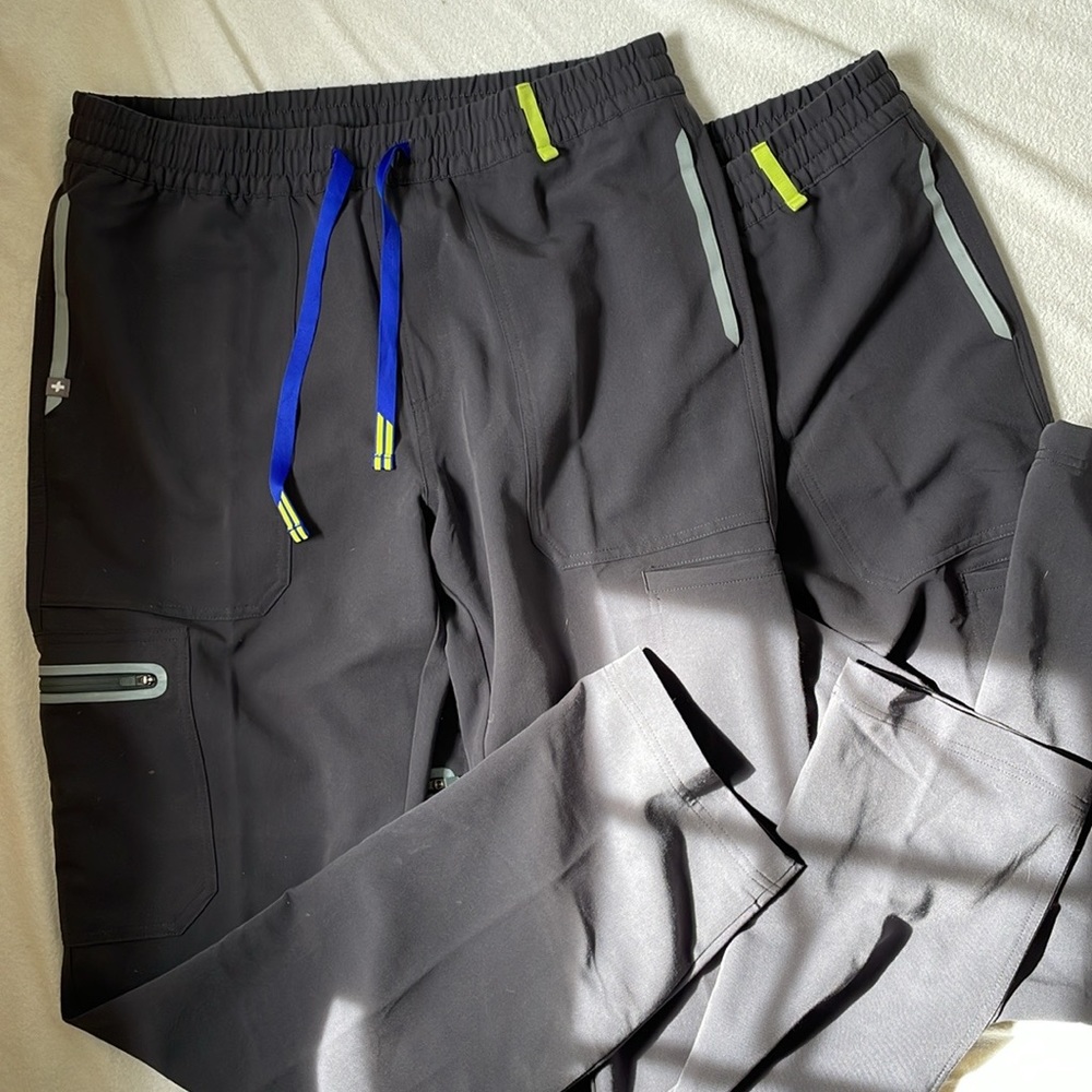 Pair of Figs scrub pants